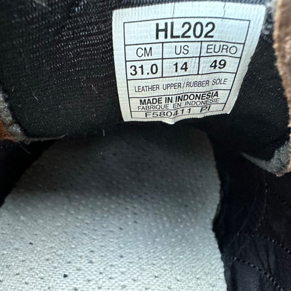 Onitsuka Tiger Leather sneakers.Size 14. Preowned. - Picture 8 of 9